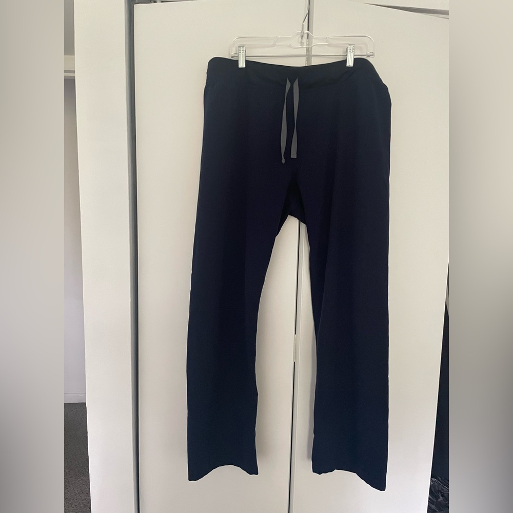 Figs  navy Livingston women’s XL scrub pants